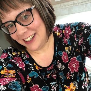 Meet your Posher, Roxanne